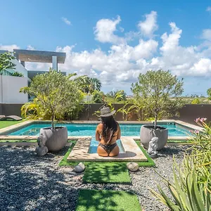 Guest house Y Solo Unique Private Walking Distance To The, Palm Beach
